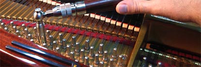 instrumentos  La Asociación de técnicos y afinadores de pianos celebra su 20 aniversario