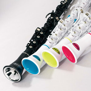 marcas  El Clarinéo, una alternativa al clarinete para los niños