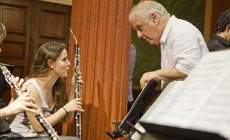 actualidad de centros La oboísta Cristina Gómez Godoy, alumna de la Fundación Barenboim Said, gana un tercer premio en el concurso ARD actualidad de centros La oboísta Cristina Gómez Godoy, alumna de la Fundación Barenboim Said, gana un tercer premio en el concurso ARD