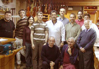 lutheria  El maestro luthier Carlos Arcieri imparte un curso de restauración en Barcelona