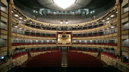 lirica  El Teatro Real celebra el día de la ópera con visitas gratuitas