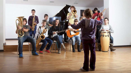 teoria y practica  Jornadas de escuelas de música y danza en Granada