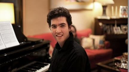 premios  Alejandro Arango, alumno de piano del CSMC representará a España en el Concurso Internacional Europeo