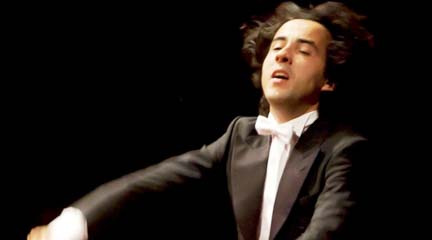 internacional  Carlos Checa debuta en El Sistema Nacional de Orquestas Sinfónicas Juveniles