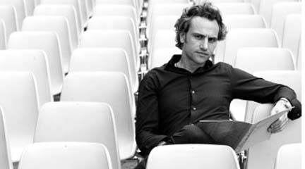 internacional Pedro Halffter debuta en el principal centro ópera de Asia con Rigoletto internacional Pedro Halffter debuta en el principal centro ópera de Asia con Rigoletto