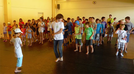 cursos de verano Abiertas las inscripciones para los talleres infantiles del Festival Ésdansa cursos de verano Abiertas las inscripciones para los talleres infantiles del Festival Ésdansa