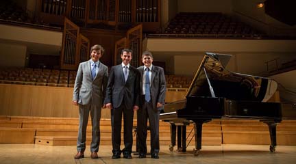 notas  El Auditorio Nacional recibe un piano gran cola cedido por Yamaha