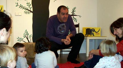 para ninos  El Espacio Kalandraka entretiene a los niños