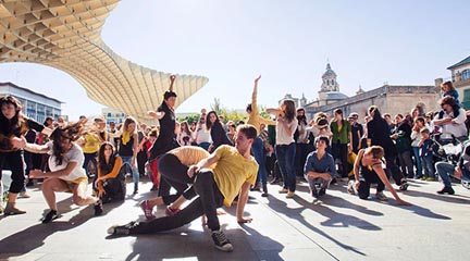 contemporanea danza  Nueva imagen para un nuevo Mes de danza