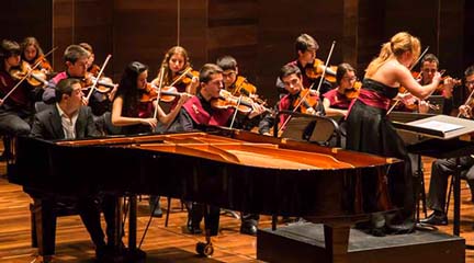 clasica  La Joven Orquesta Leonesa toca por Navidad